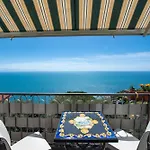 Il Pavone Couette-café