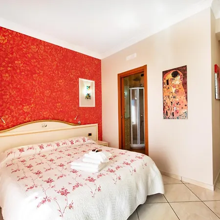 Il Pavone 4* コンカ・デイ・マリーニ