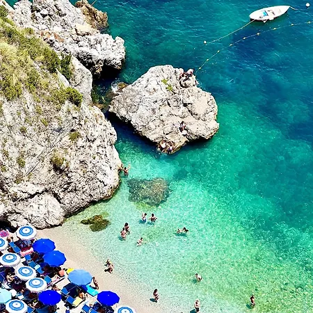 Il Pavone Bed & Breakfast