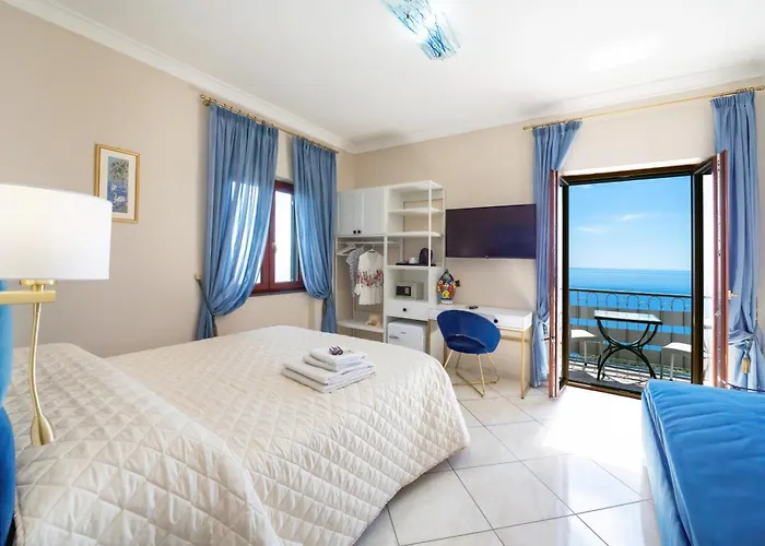 Il Pavone Oda ve Kahvaltı Conca dei Marini